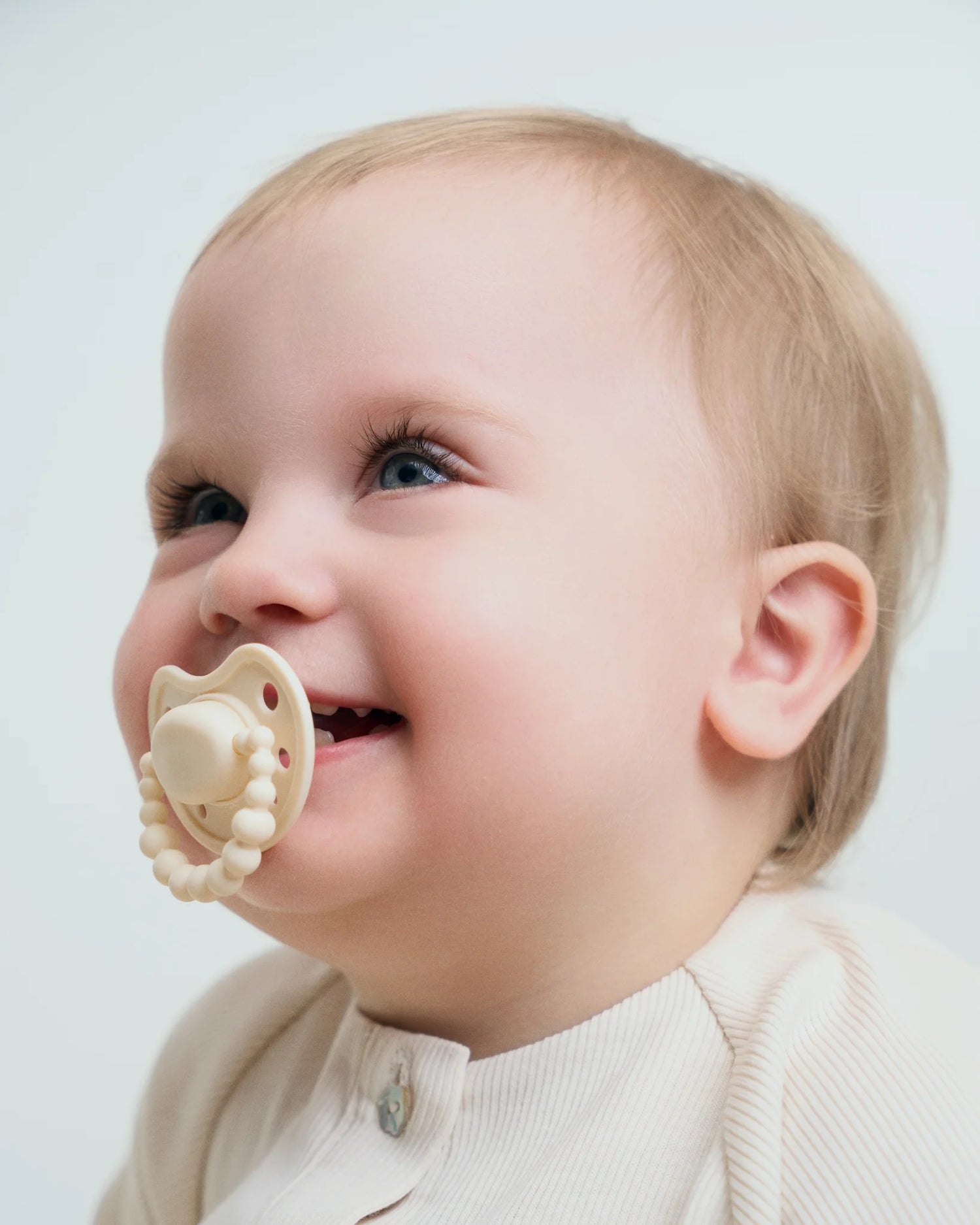 Chupete posicionador LUU Kids Color Crema Americana