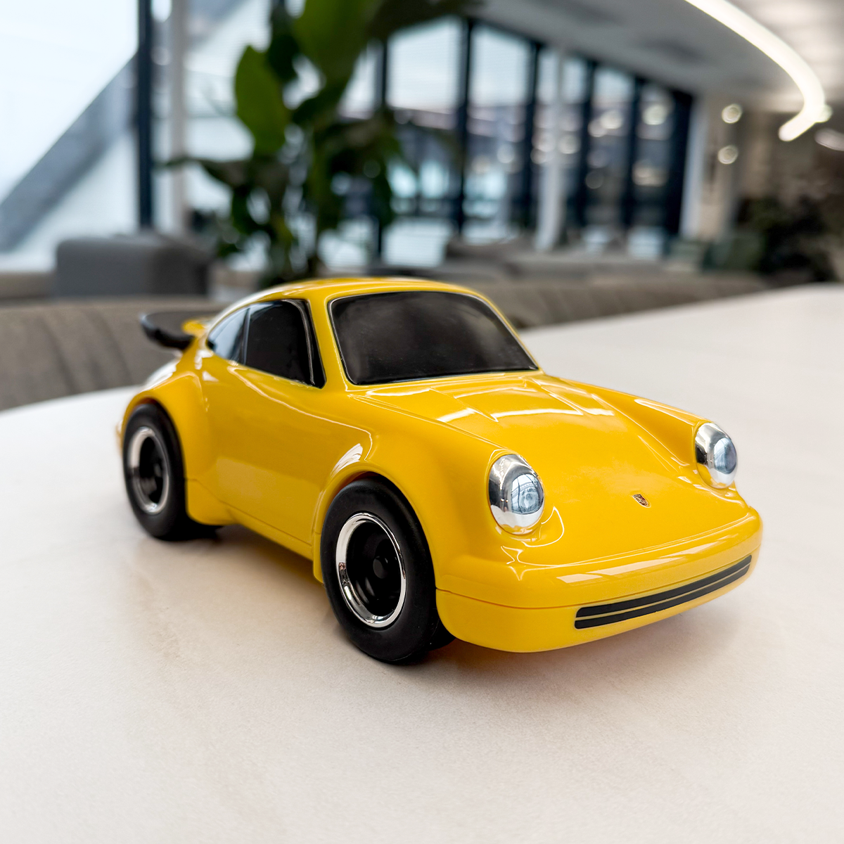 Petite voiture jouet Porsche 911 Jaune