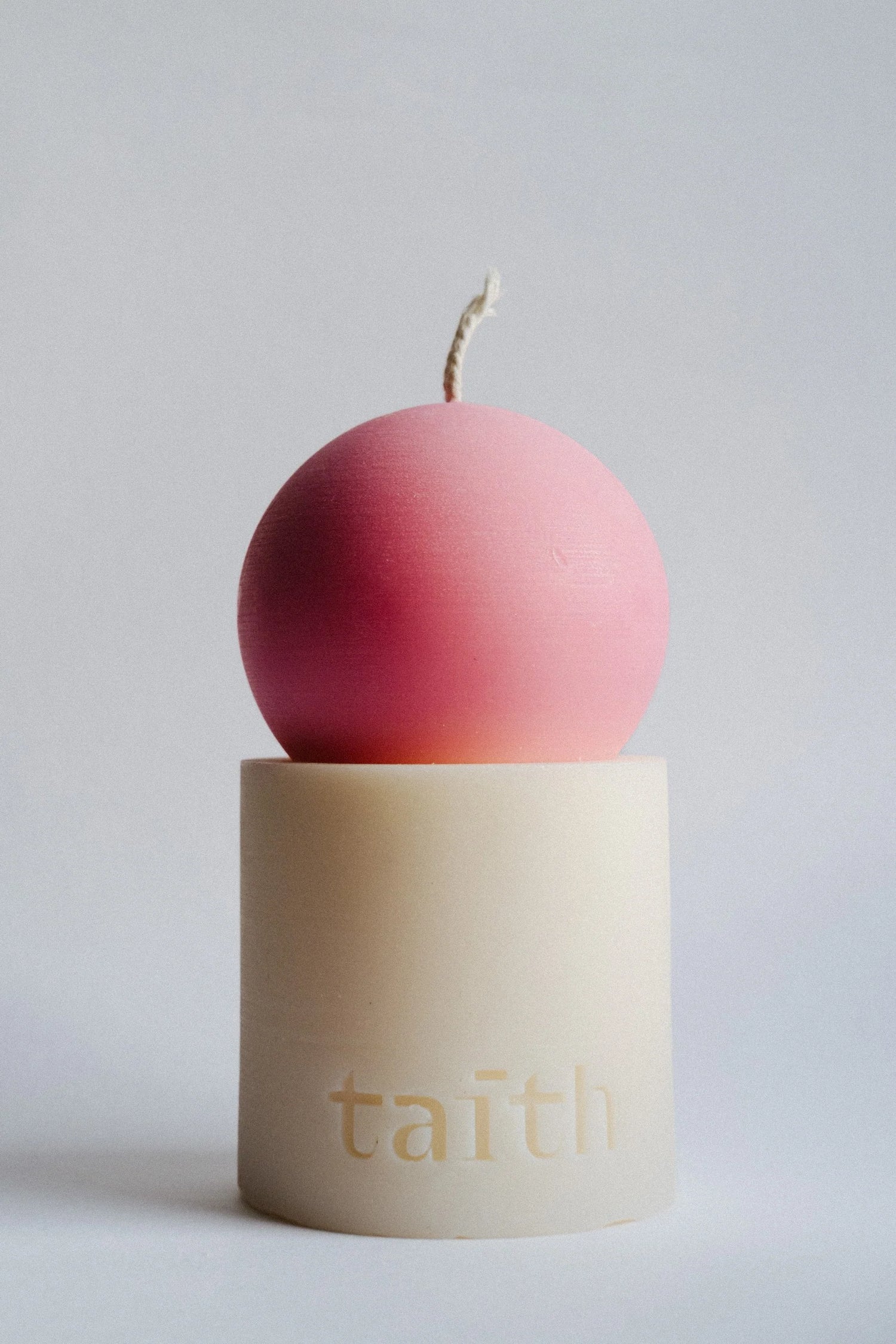 Lulu Candle pinky-cream