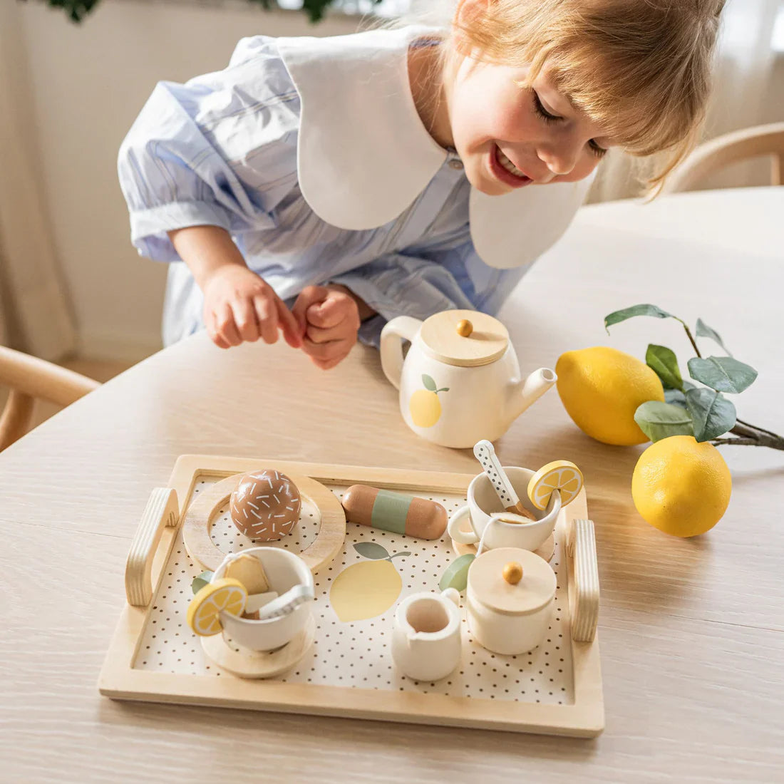 Juego de té con merienda