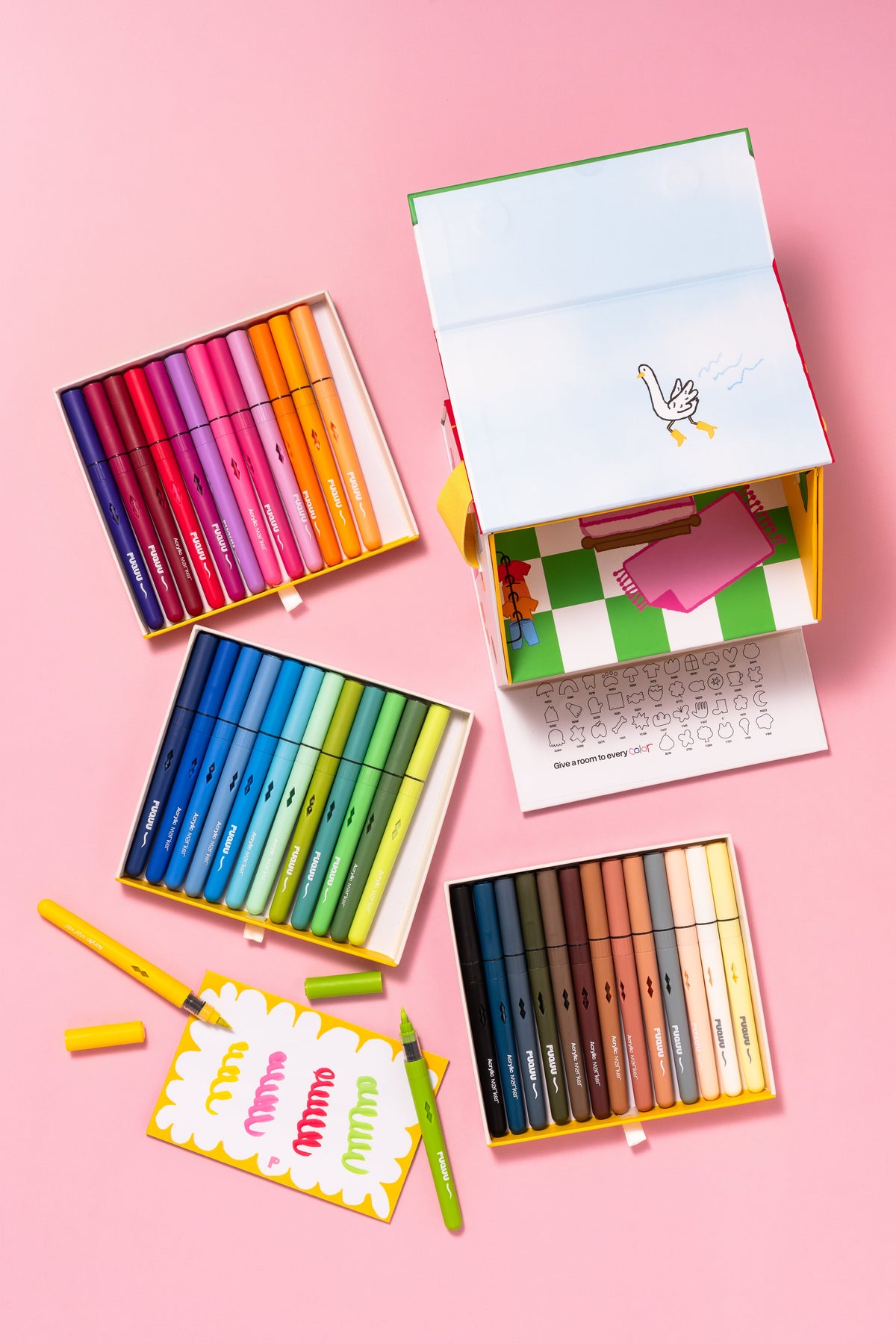 Rotuladores acrílicos en caja casita, 39 colores - PUQUU