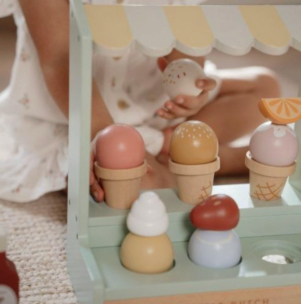 Puesto de Helado - Little Dutch
