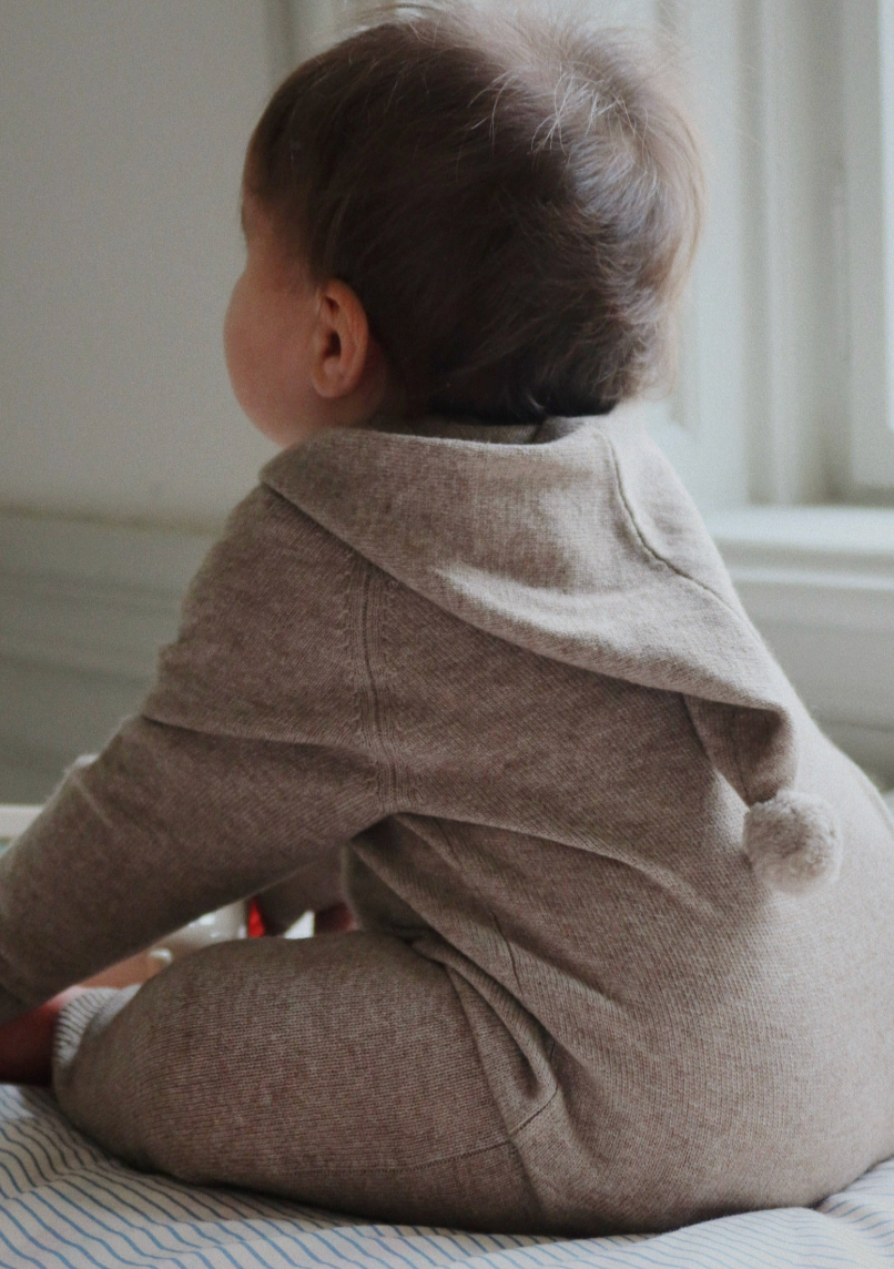 Pelele de Punto Mattou Light Brown – Konges Sløjd