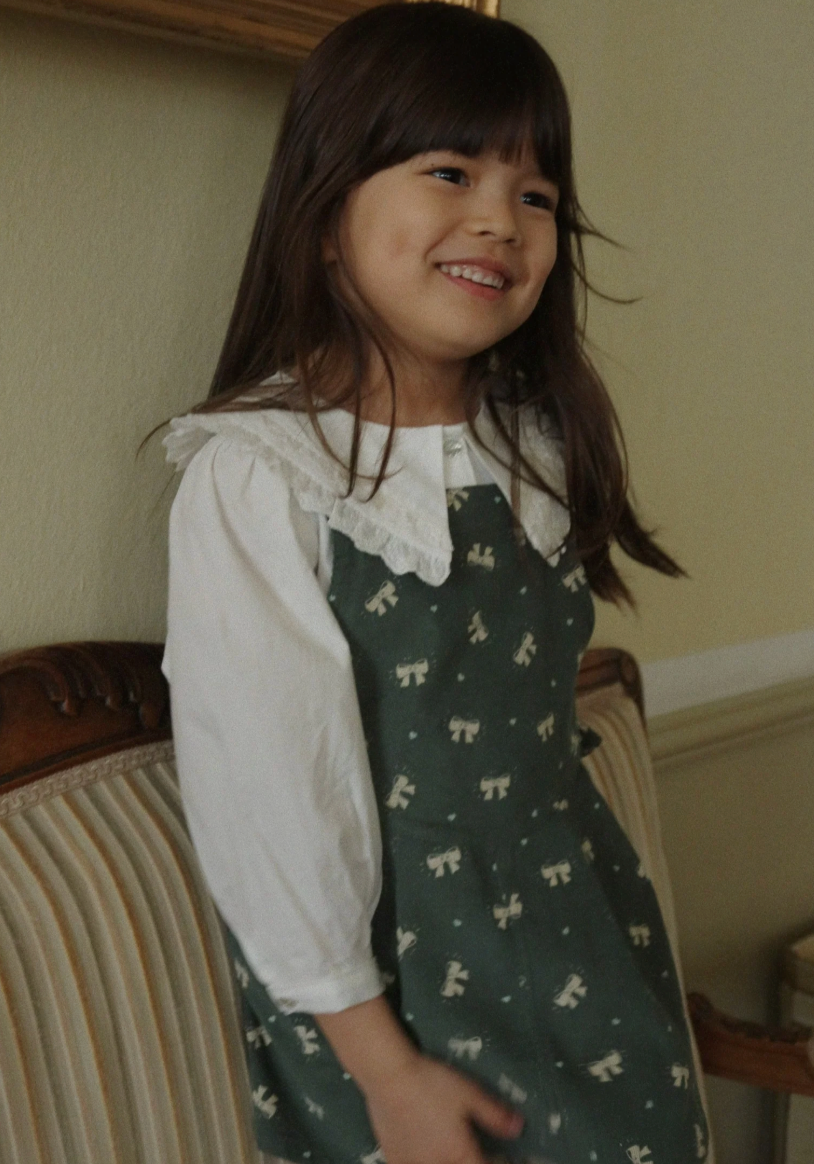 Vestido Tipo Peto de Pana Orgánica Avery Frill Boucle Hunter – Konges Sløjd