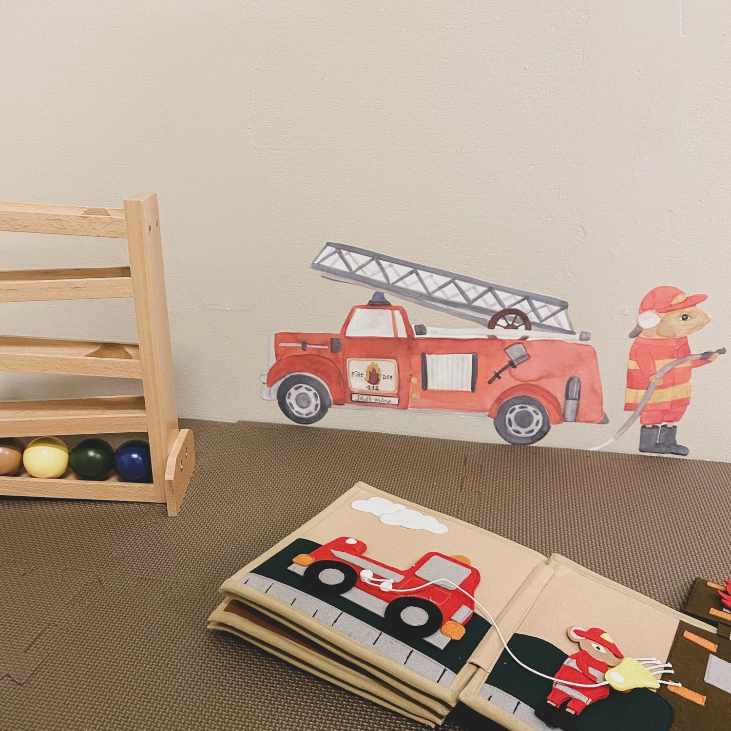 Adhesivo de pared Sammy el bombero - That's mine