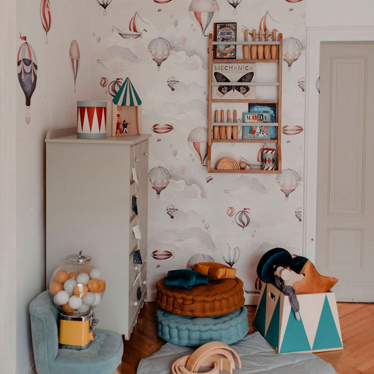 Papel Pintado Aventura en Globos (Balloons Adventure Tapeta) – Dekornik